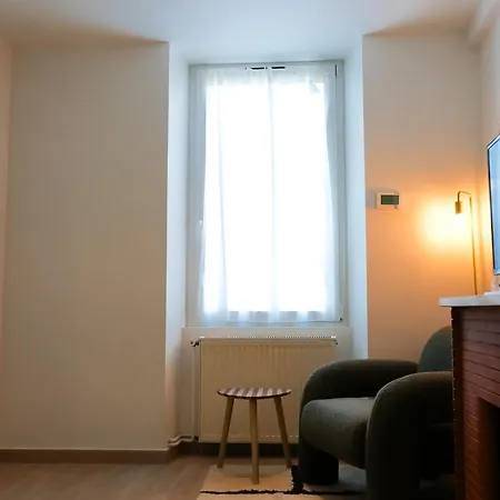Apartment Renove Proche De La Gare Rer Tgv